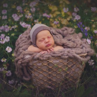 newborn outdoor photography